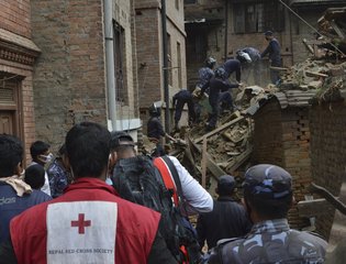 "Nepal earthquake: Red Cross steps up emergency response", 7 May 2015